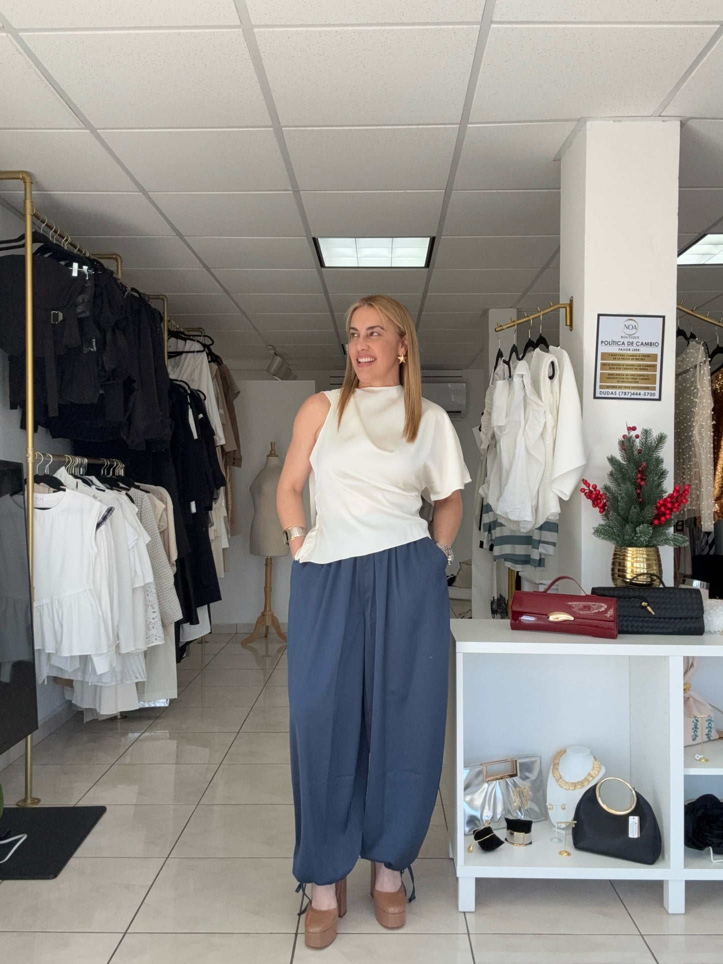 Asturia symetrical top