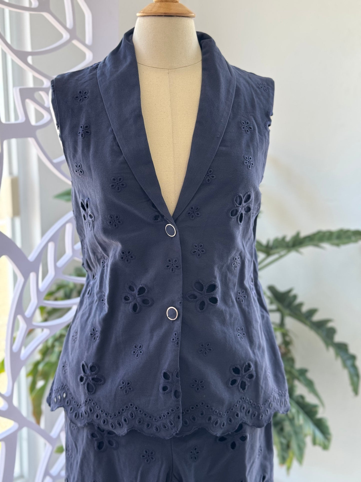 Navy Eyelet Set