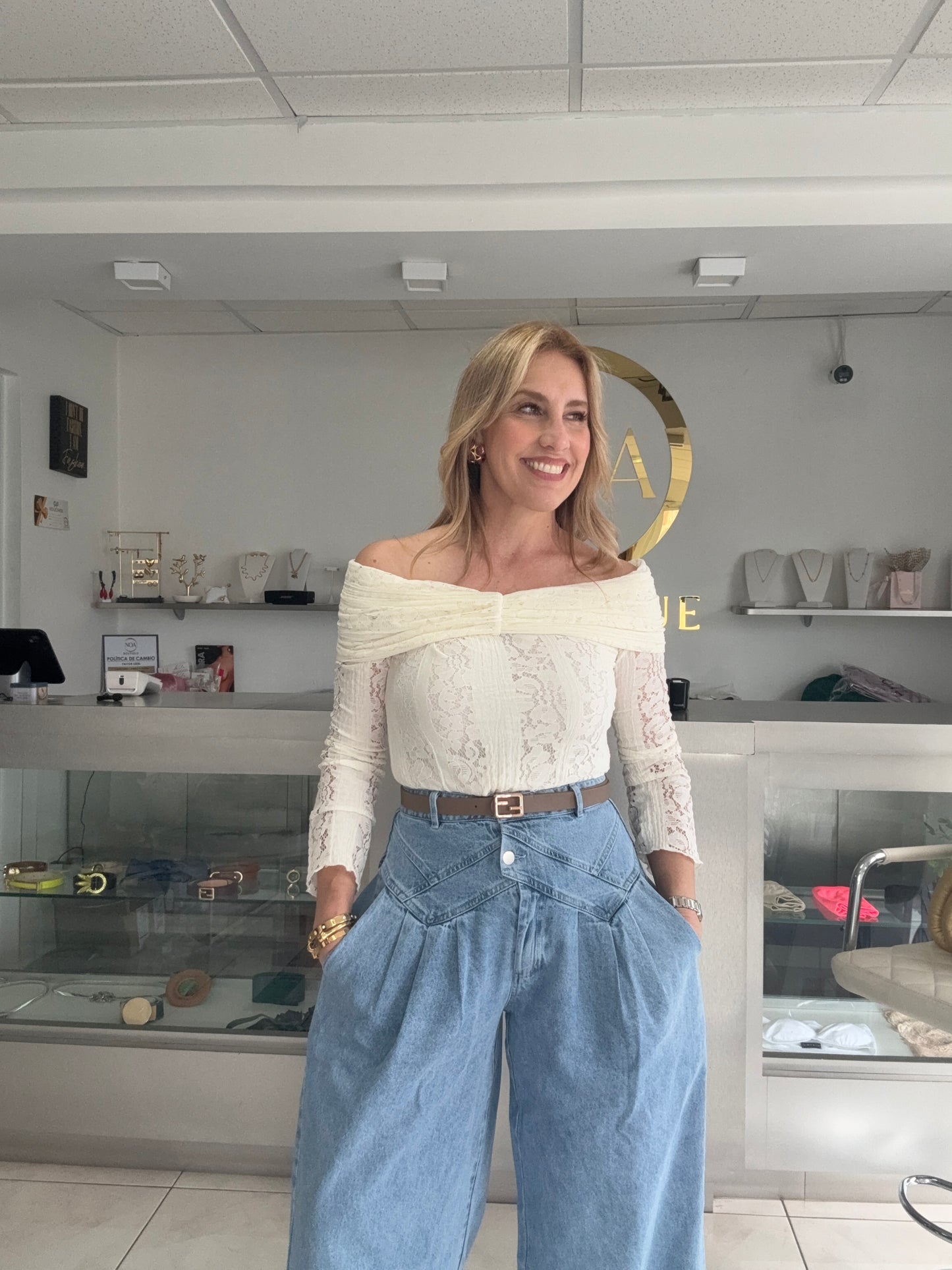 Stunning jean