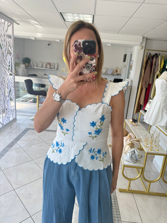 Emely embroidery top