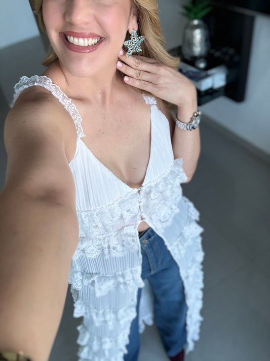 Long lace statement top