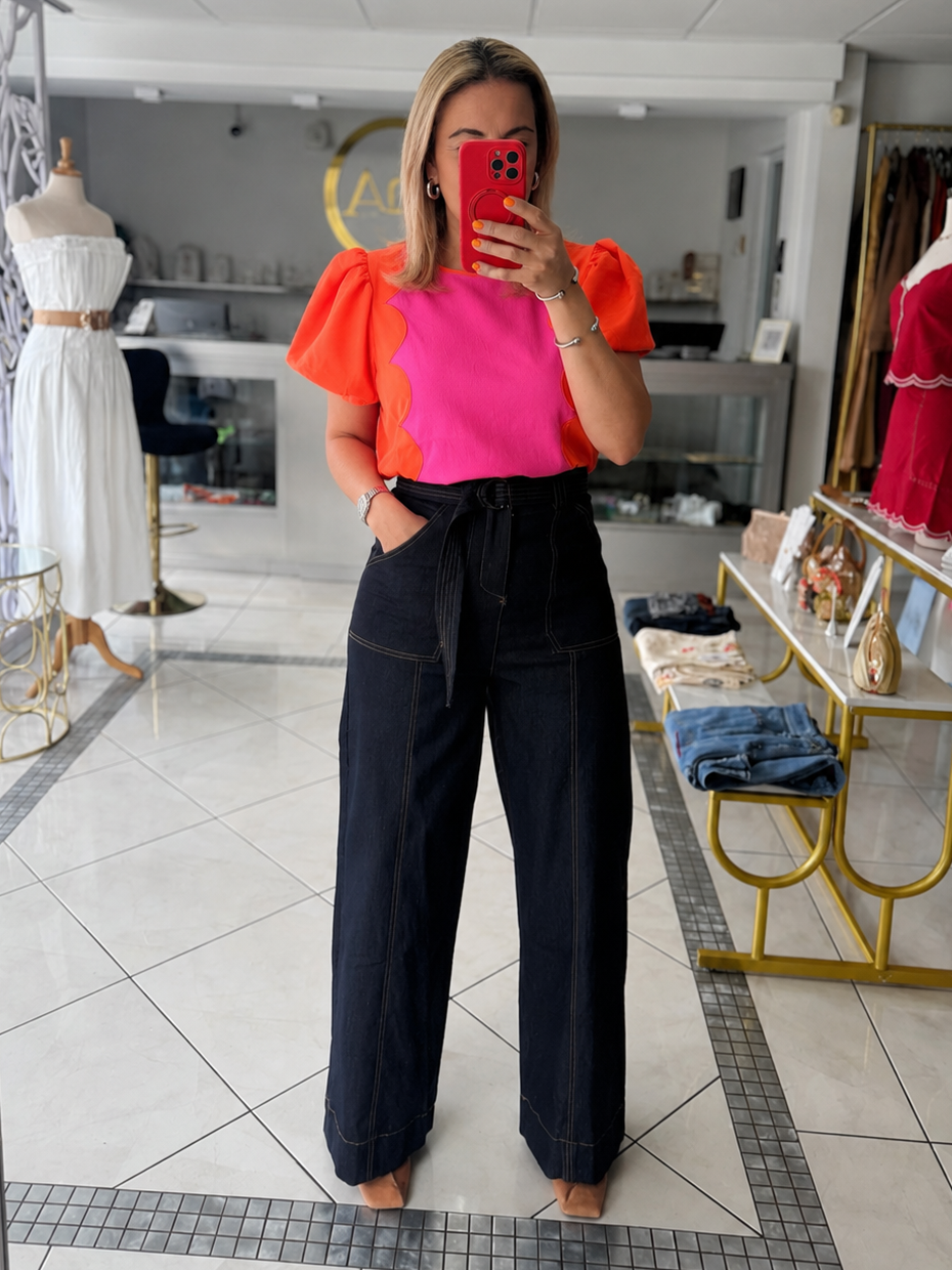 Color pop scallop top