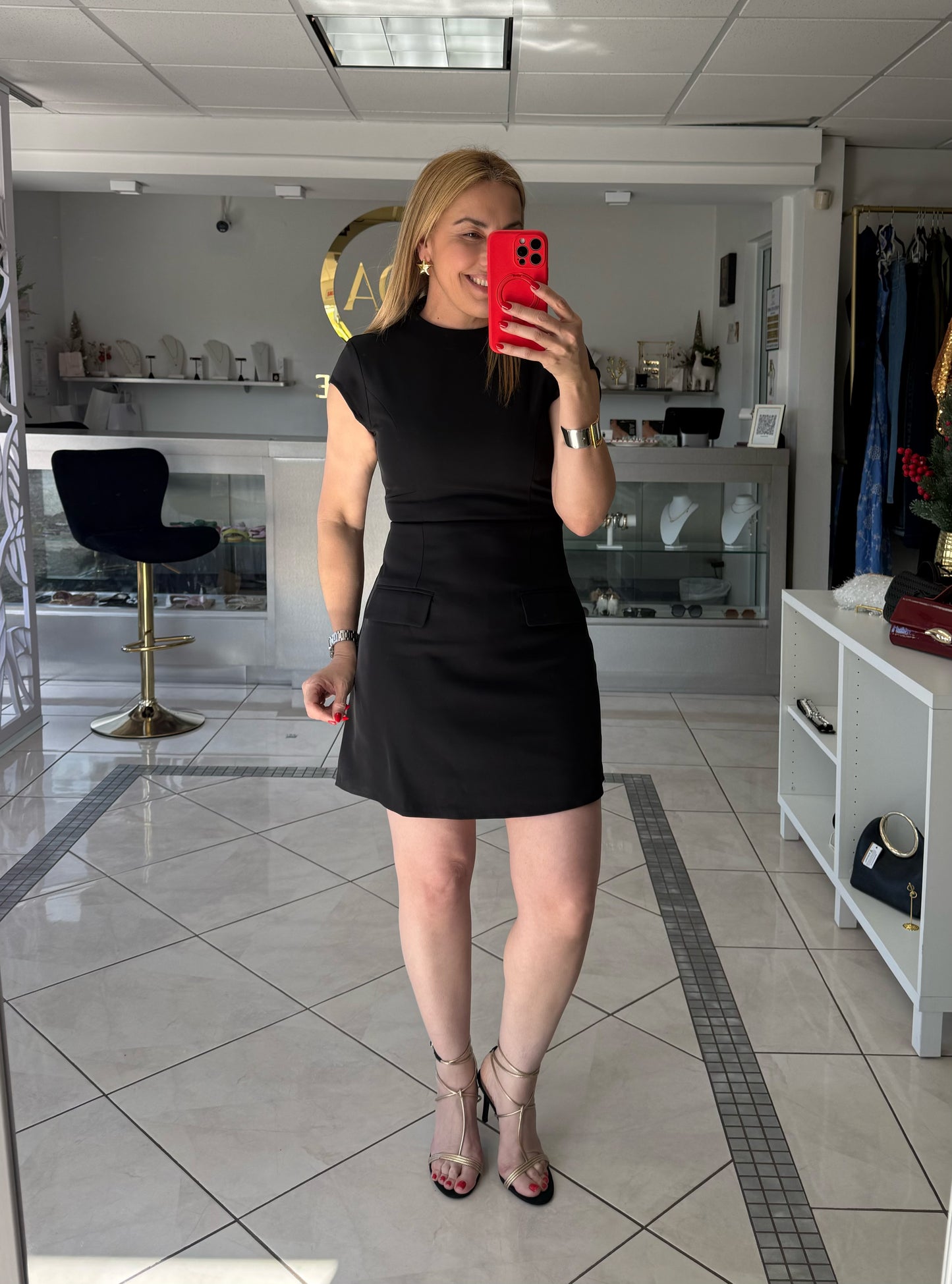 Nicole short dress